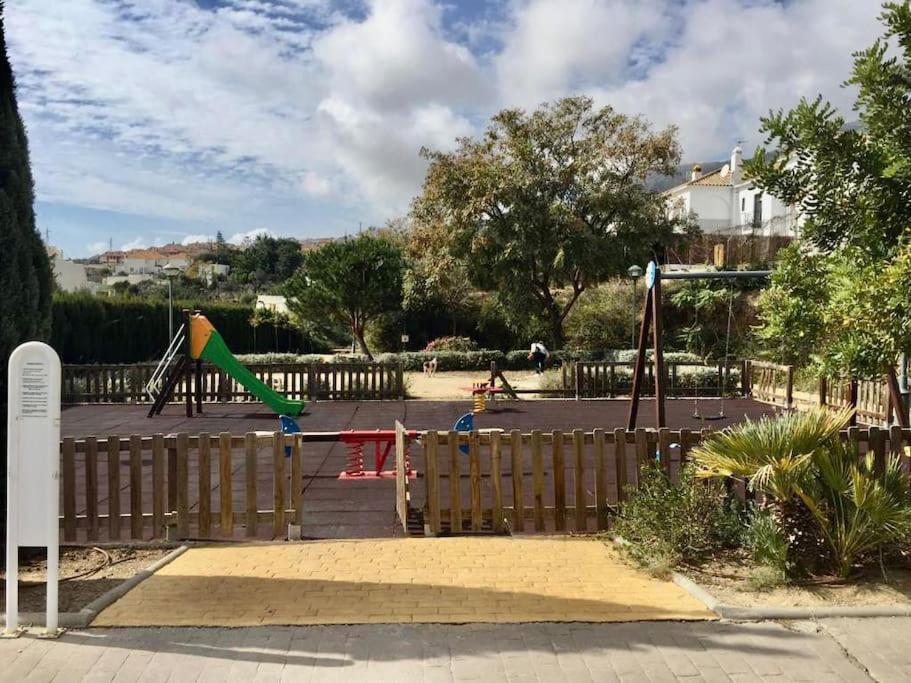 Beautiful Apartment With Pools, Playground And Paddle Tennis - Family Friendly And Near Vithas Hospital - Free Parking In Garage Benalmádena Εξωτερικό φωτογραφία